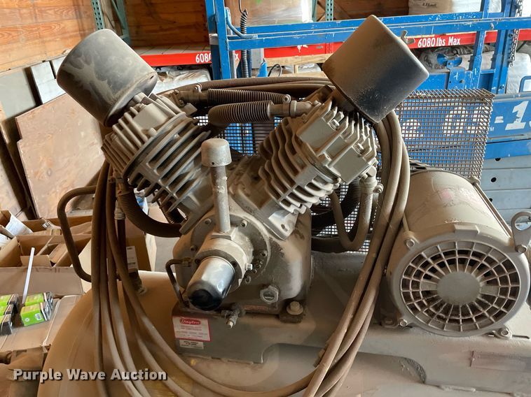 image for item LY9623 Dayton 5F233A  air compressor