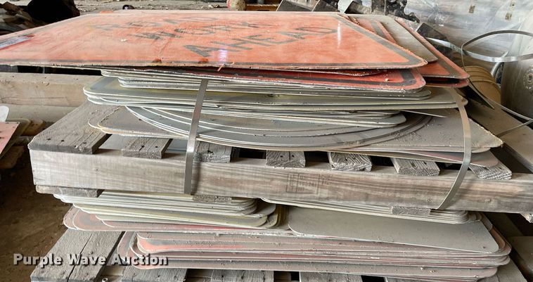 image for item LY9624 Road safety equipment