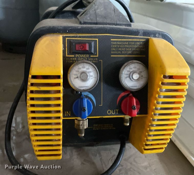 image for item LY9625 Refrigerant recovery equipment