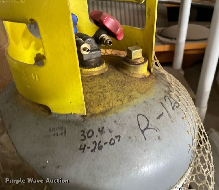 image for item LY9625 Refrigerant recovery equipment