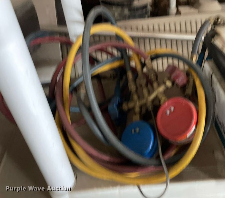 image for item LY9625 Refrigerant recovery equipment