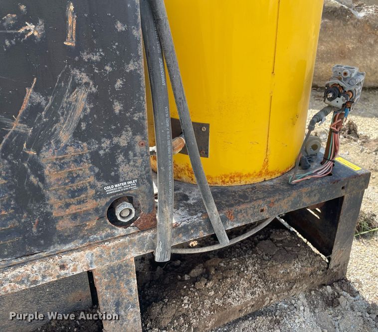 image for item LY9632 (2) Landa VHG4-2200 pressure washers