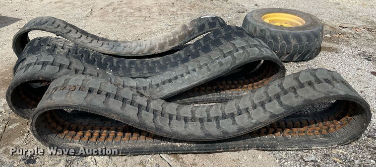 image for item LY9633 Tires and tracks
