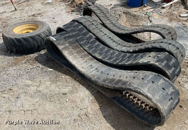 image for item LY9633 Tires and tracks