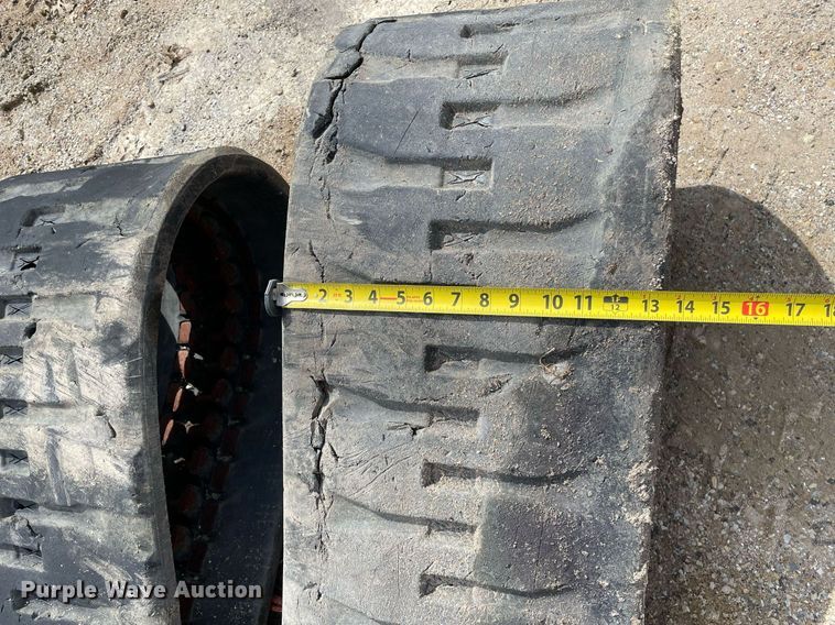 image for item LY9633 Tires and tracks