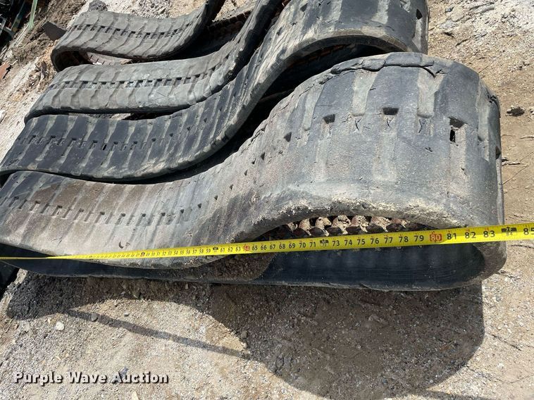 image for item LY9633 Tires and tracks