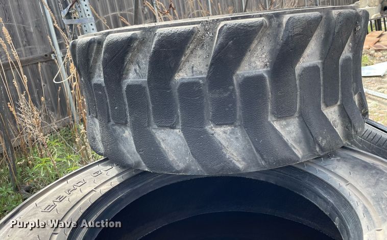 image for item LY9634 (7) Bobcat skid steer tires