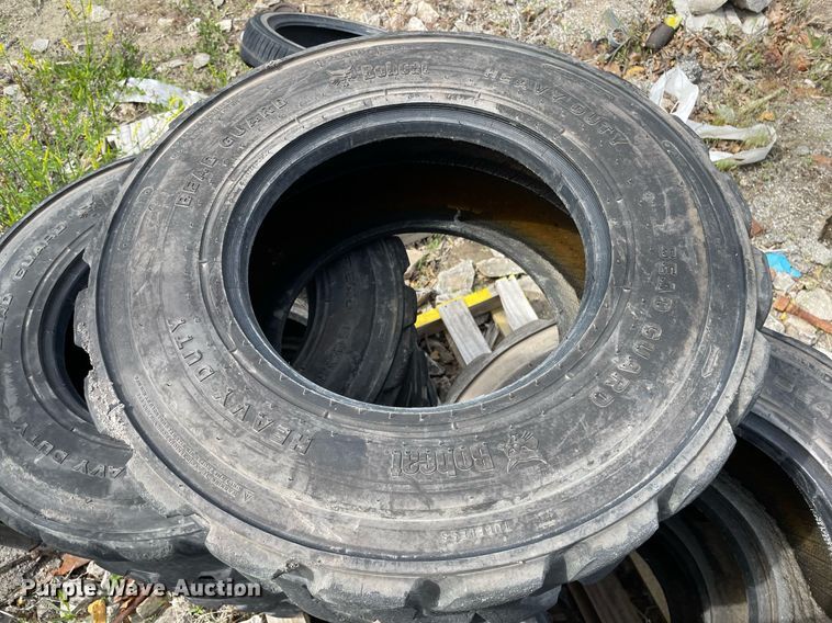 image for item LY9634 (7) Bobcat skid steer tires