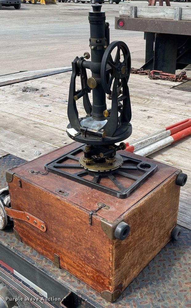 image for item LY9635 David White  surveyor transit