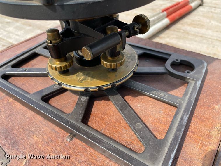 image for item LY9635 David White  surveyor transit