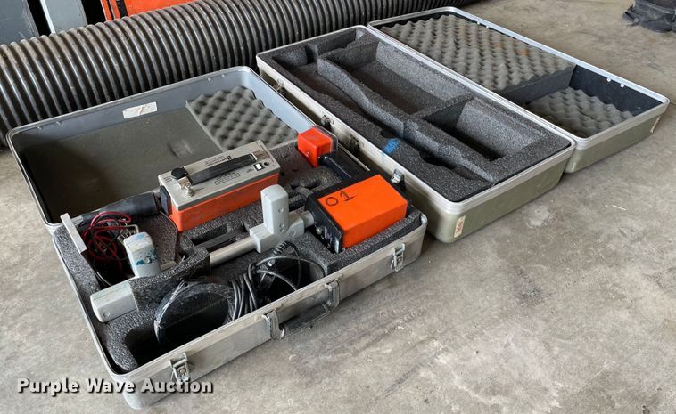 image for item LY9638 Metrotech 810  utility locating system