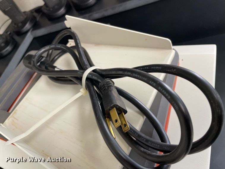 image for item LY9650 Idexx 2X  Quanti-Tray Sealer