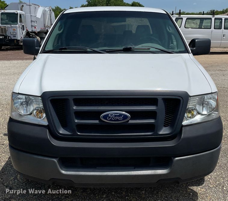 image for item LY9655 2005 Ford F150  SuperCab pickup truck