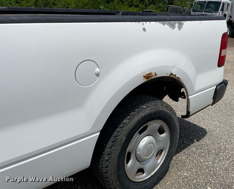 image for item LY9655 2005 Ford F150  SuperCab pickup truck