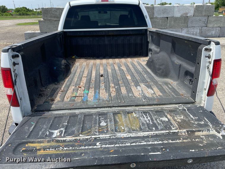 image for item LY9655 2005 Ford F150  SuperCab pickup truck