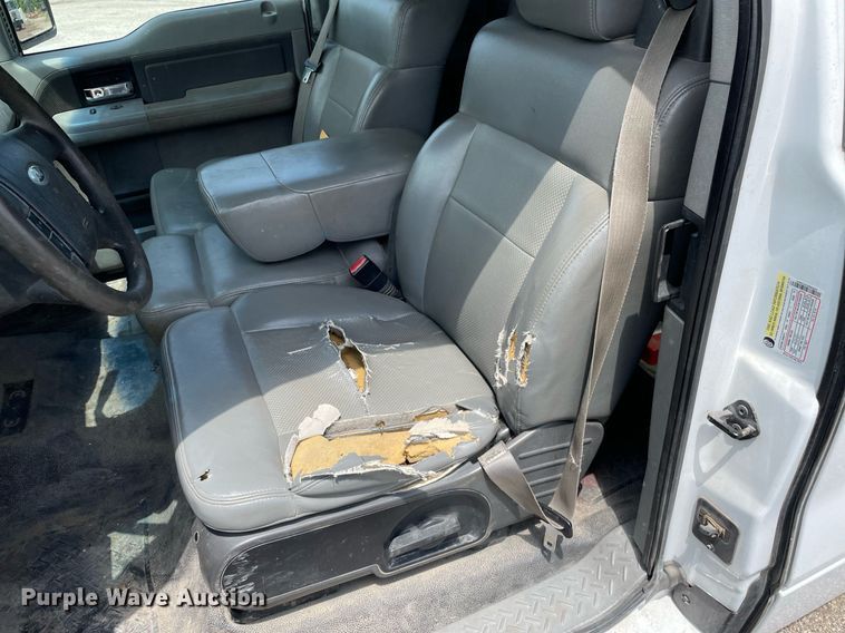 image for item LY9655 2005 Ford F150  SuperCab pickup truck