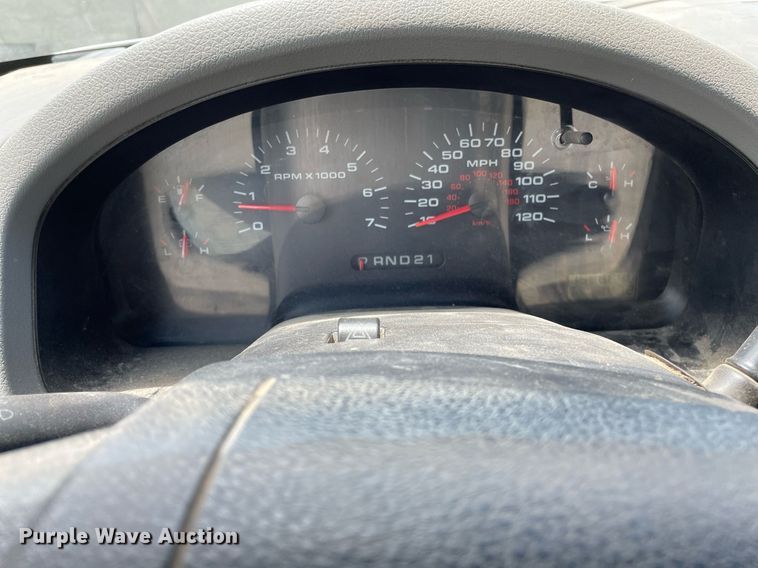 image for item LY9655 2005 Ford F150  SuperCab pickup truck