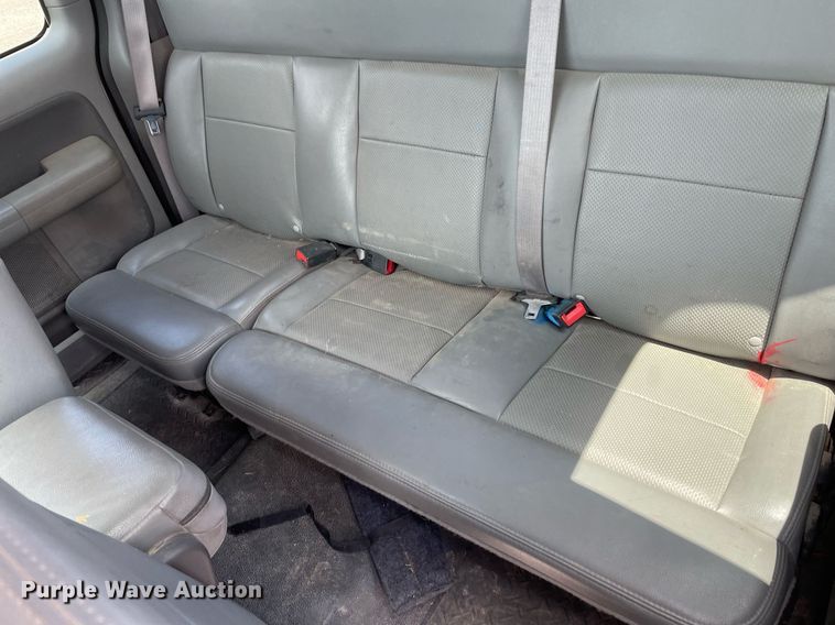 image for item LY9655 2005 Ford F150  SuperCab pickup truck