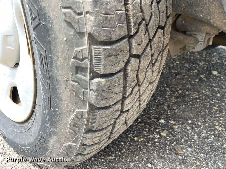 image for item LY9655 2005 Ford F150  SuperCab pickup truck