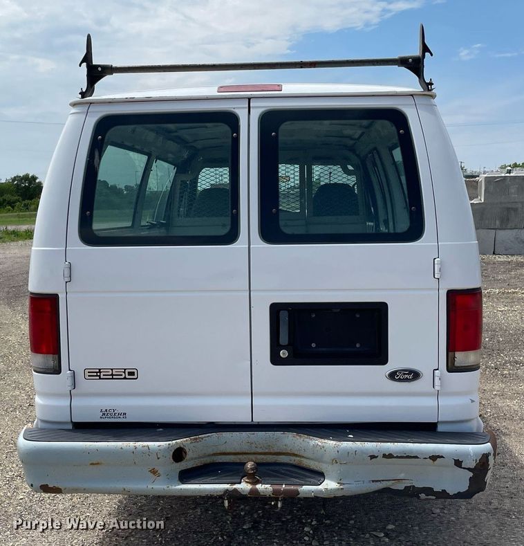 image for item LY9656 2001 Ford Econoline E250  van