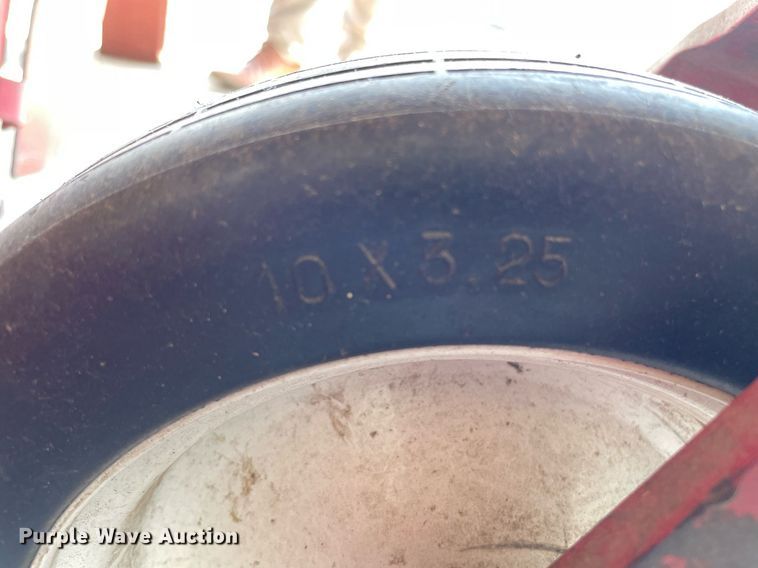 image for item LY9664 Toro  mower deck