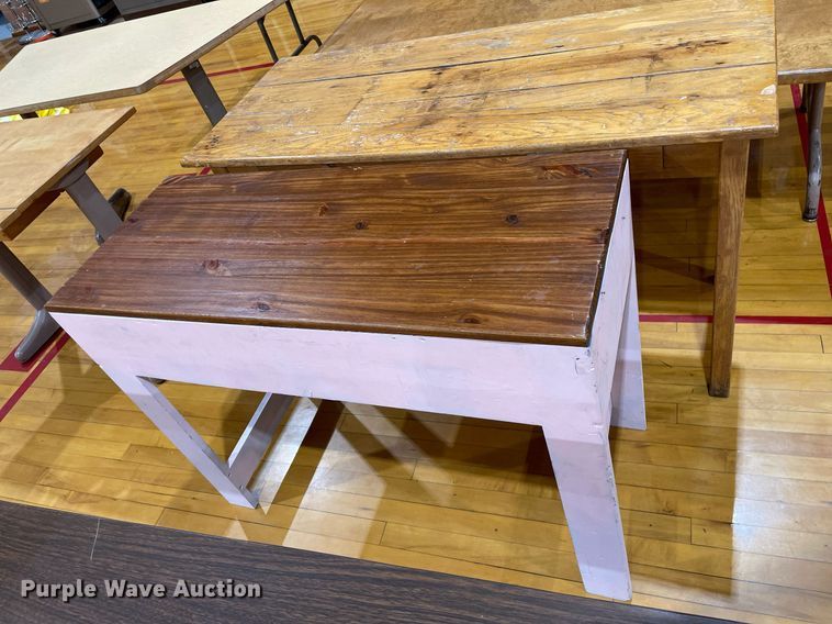 image for item LY9760 (7) tables