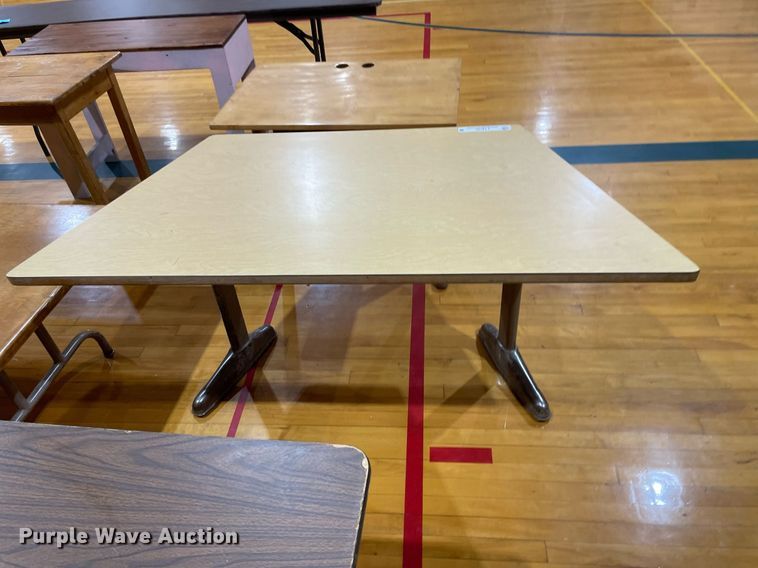 image for item LY9760 (7) tables