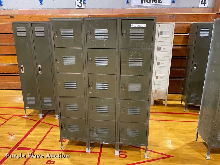 image for item LY9761 (9) locker sets