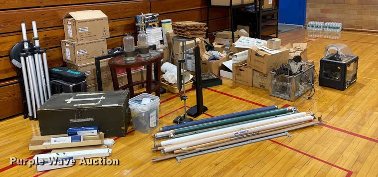 image for item LY9762 Office supplies and equipment