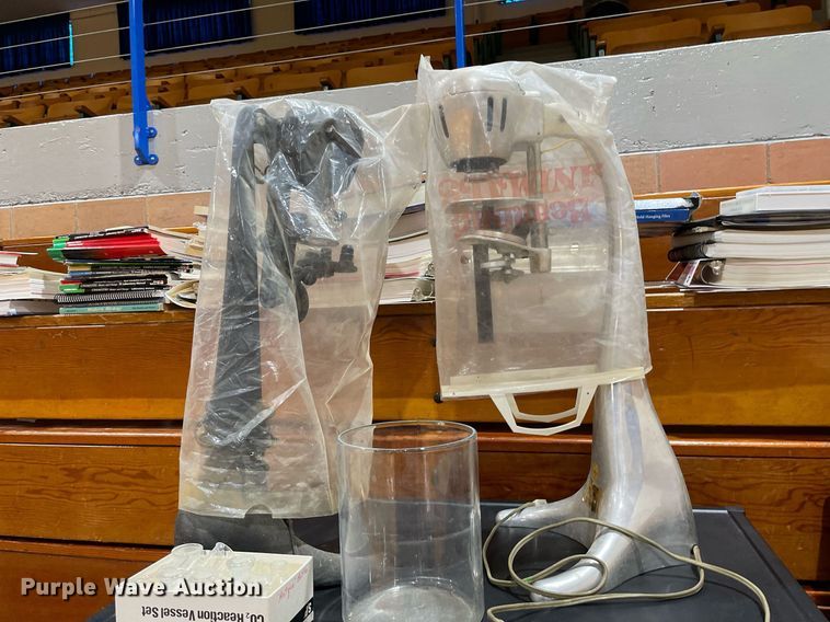 image for item LY9762 Office supplies and equipment