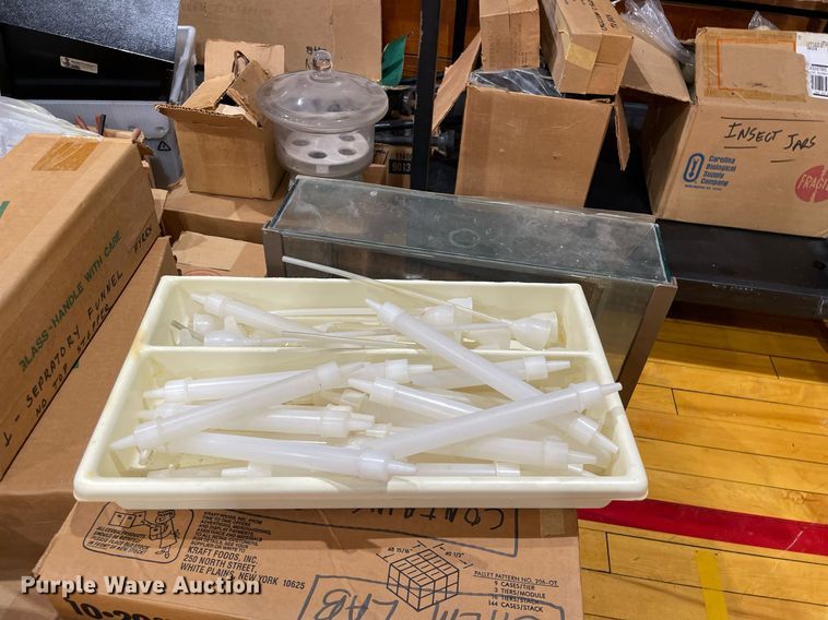 image for item LY9762 Office supplies and equipment