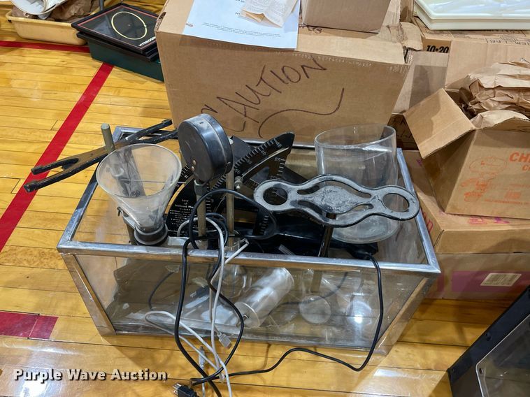 image for item LY9762 Office supplies and equipment