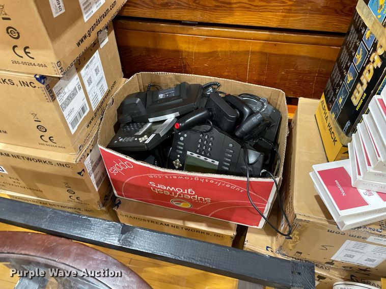 image for item LY9762 Office supplies and equipment