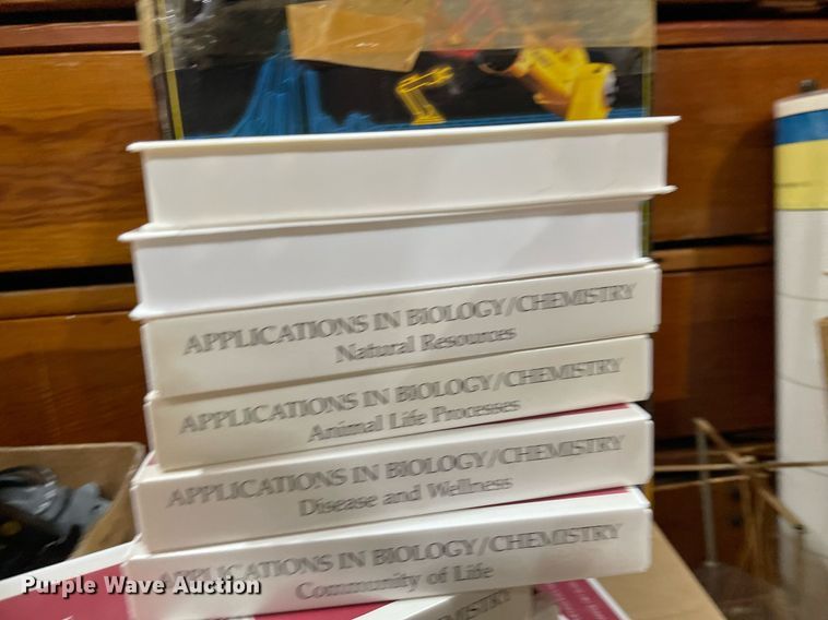 image for item LY9762 Office supplies and equipment