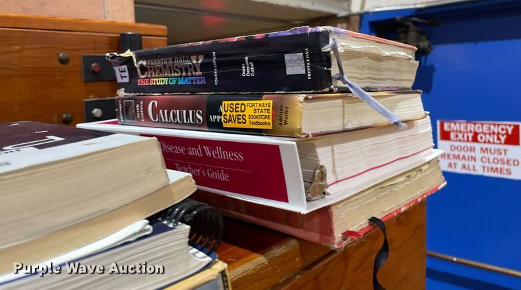 image for item LY9762 Office supplies and equipment