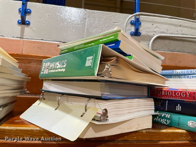 image for item LY9762 Office supplies and equipment