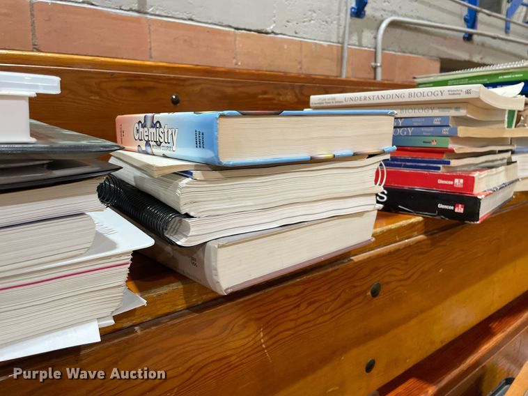 image for item LY9762 Office supplies and equipment