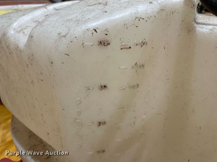 image for item LY9763 (2) sprayers