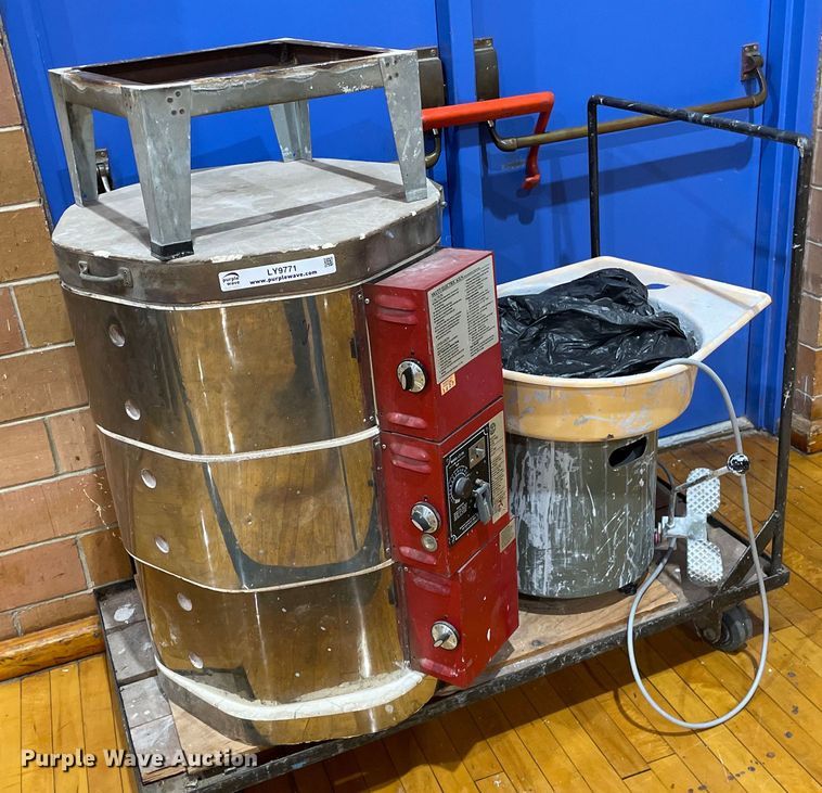 image for item LY9771 Skutt LT-3K  kiln