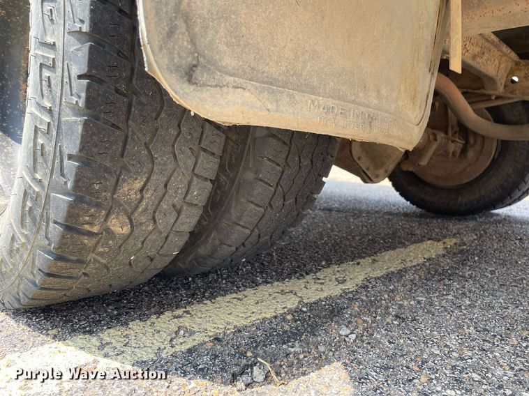 image for item LY9773 2000 Chevrolet Express G3500  school bus