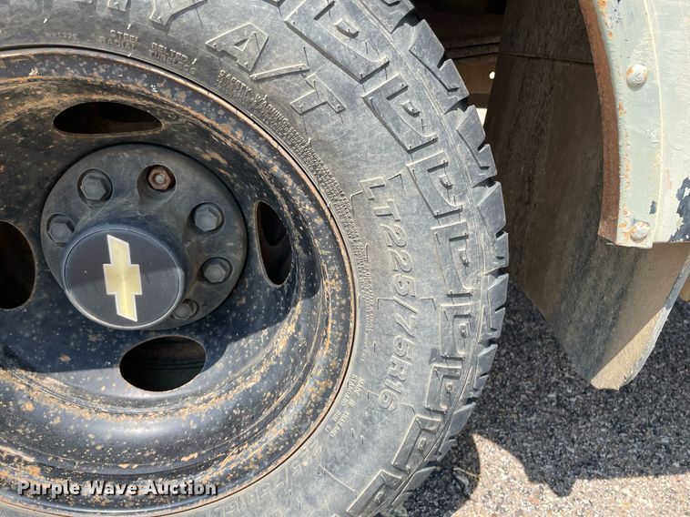 image for item LY9773 2000 Chevrolet Express G3500  school bus