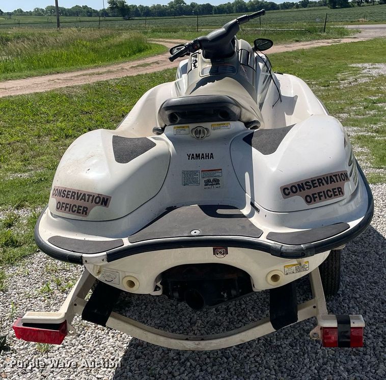 image for item LY9780 2000 Yamaha Wave Runner SUV 1200  personal watercraft