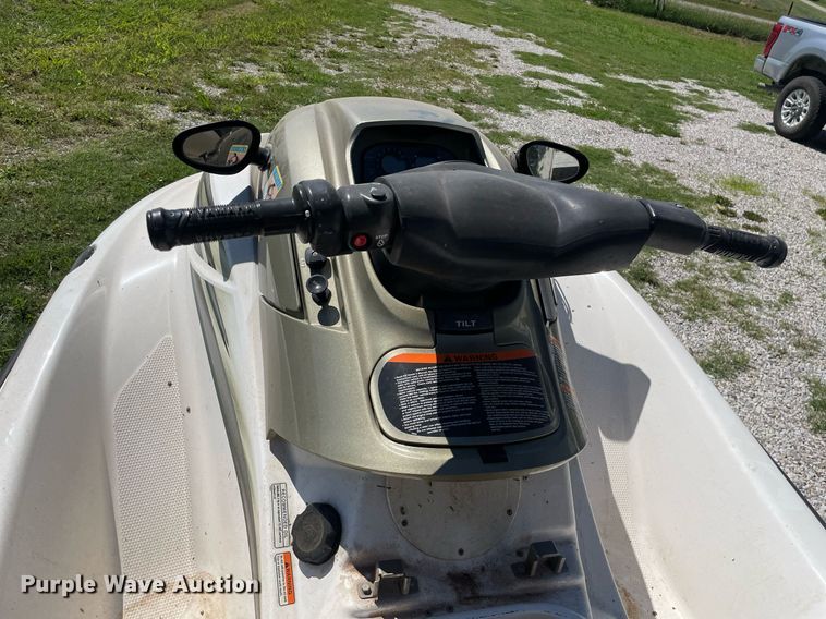 image for item LY9780 2000 Yamaha Wave Runner SUV 1200  personal watercraft