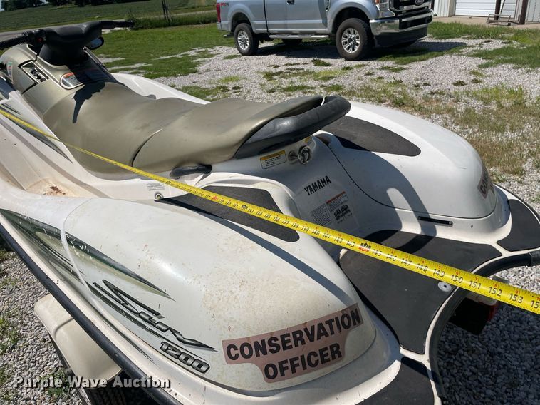 image for item LY9780 2000 Yamaha Wave Runner SUV 1200  personal watercraft