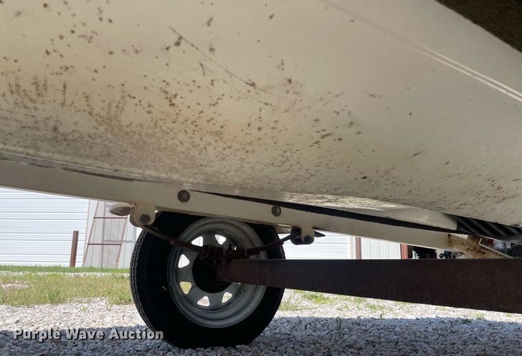 image for item LY9780 2000 Yamaha Wave Runner SUV 1200  personal watercraft