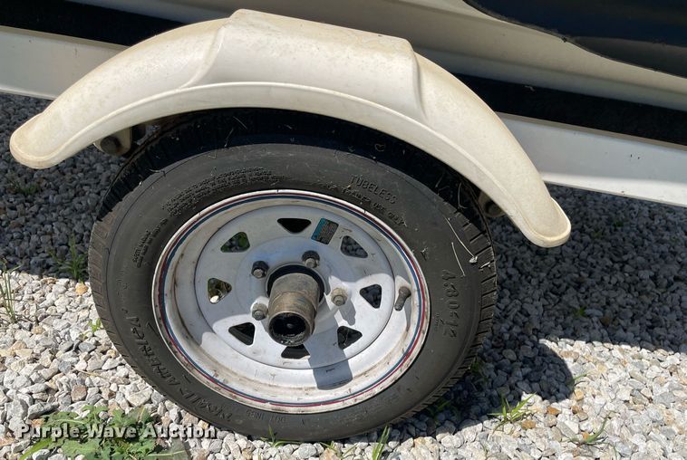 image for item LY9780 2000 Yamaha Wave Runner SUV 1200  personal watercraft