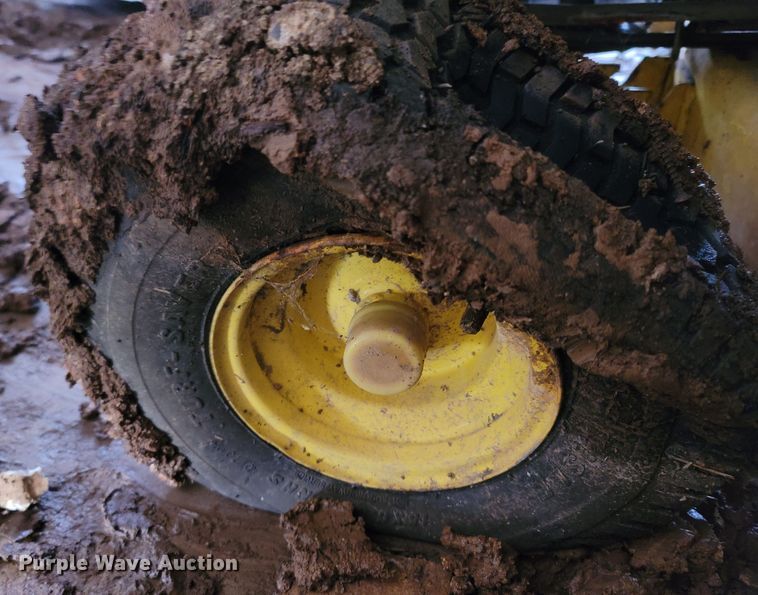 image for item MB9795 John Deere  lawn mower