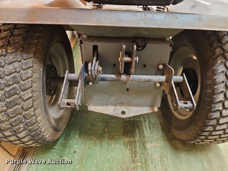 image for item MD9833 White GT-1855  lawn tractor