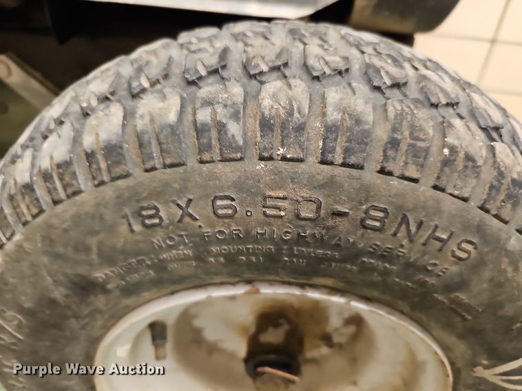 image for item MD9833 White GT-1855  lawn tractor