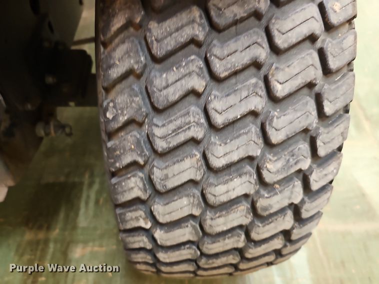 image for item MD9833 White GT-1855  lawn tractor